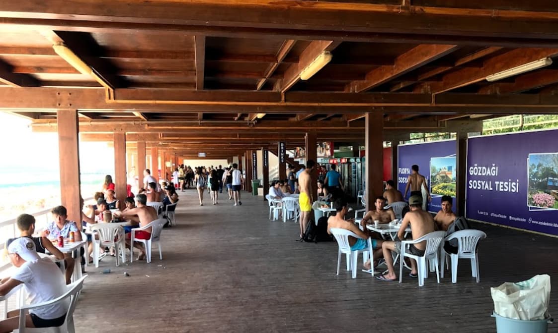 Floria beach restaurant