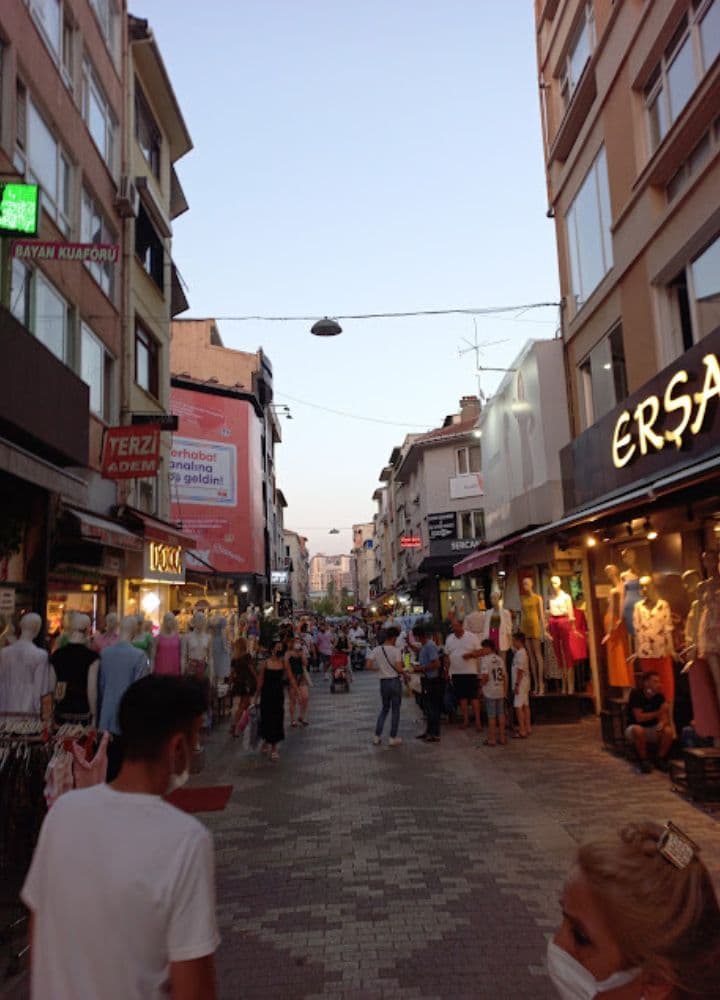 Çilek Kadıköy Alley