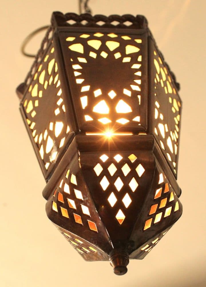 What are Arab lanterns made of