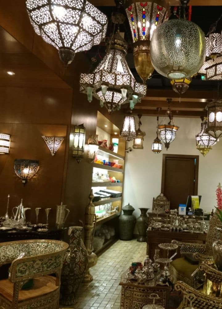 Where to buy traditional Dubai lanterns